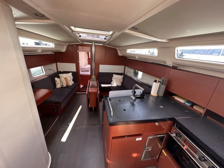 Louez un Hanse Hanse 388 à Seget Donji