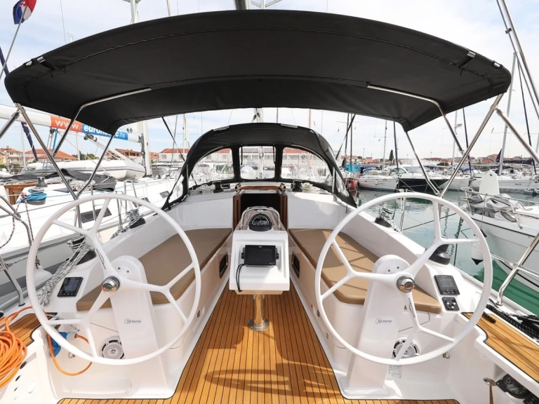 Louer Voilier avec ou sans skipper Bavaria à Pirovac