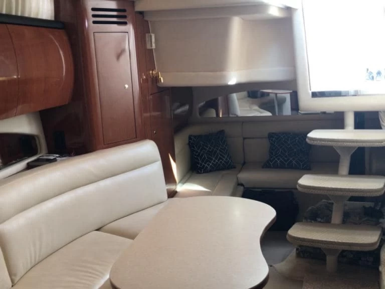 Louez un Sea Ray Sea Ray 400 Sundancer à Miami