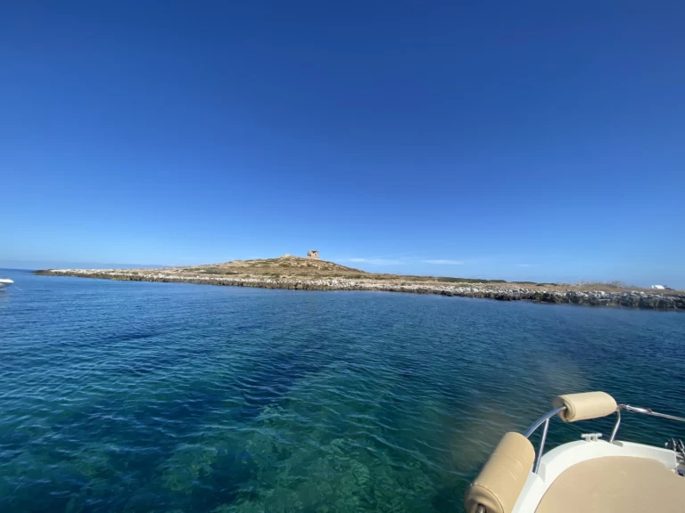 Bateau à moteur à louer à Palerme au meilleur prix