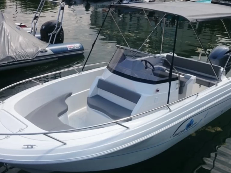 Location bateau Pacific Craft Pacific Craft 670 Open Trendy à Antibes sur Samboat