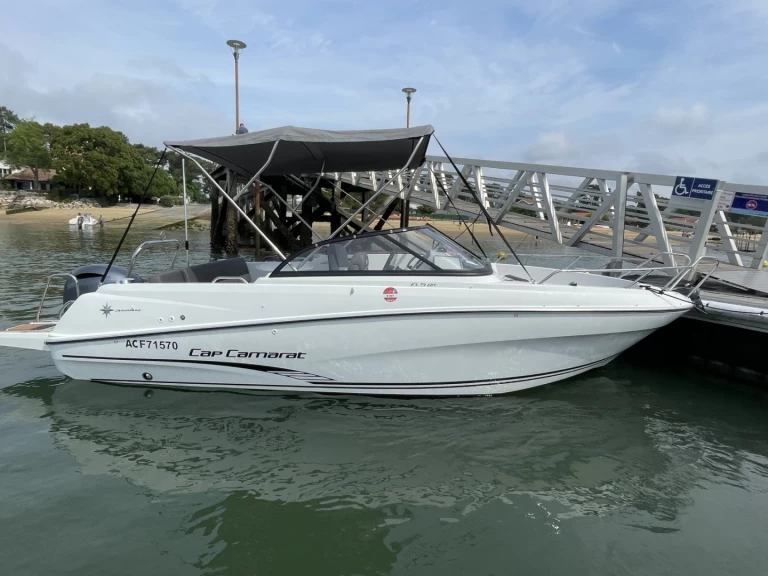 Jeanneau Cap Camarat 6.5 BR Serie 2 a louer à Grand Piquey