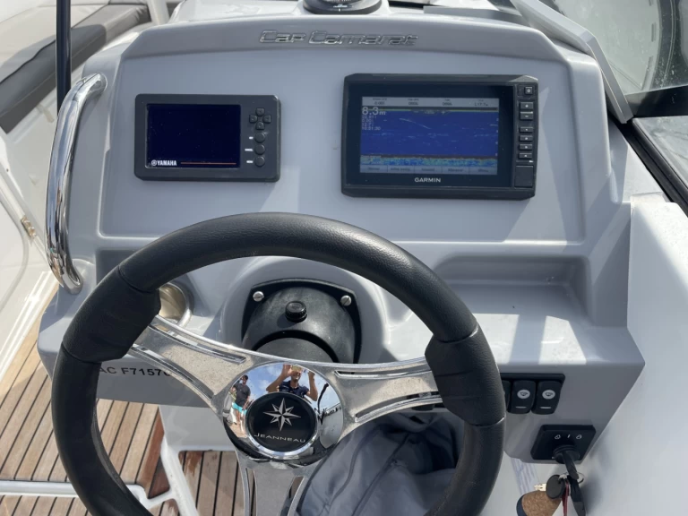 Location à Grand Piquey - Jeanneau Cap Camarat 6.5 BR Serie 2 sur SamBoat