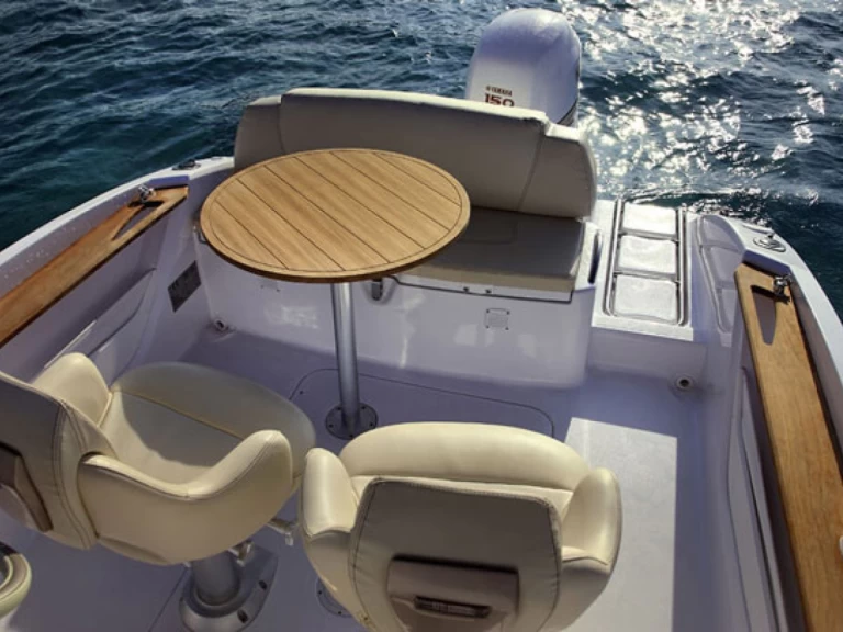 Location Bateau à moteur à Fréjus - Sessa Marine Key Largo 20