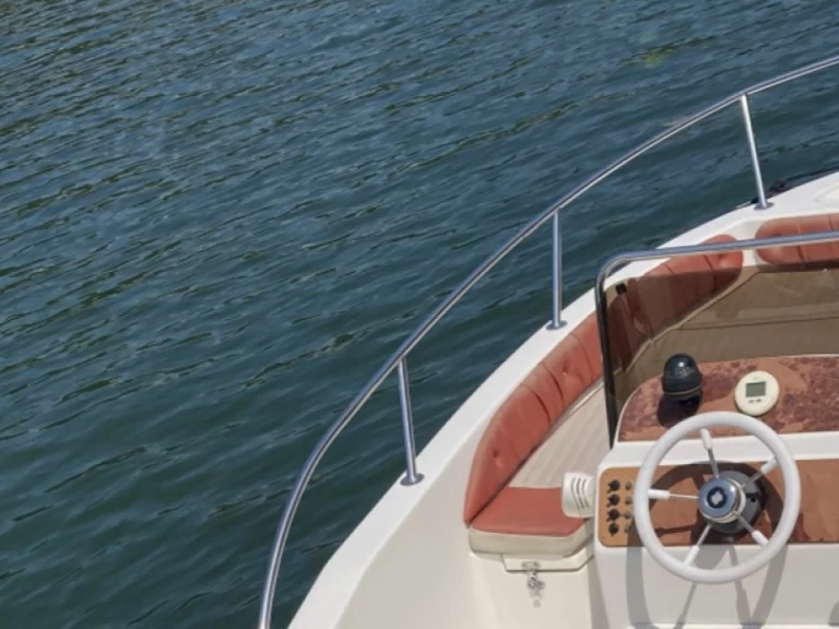Bateau à moteur à louer à Lyon au meilleur prix