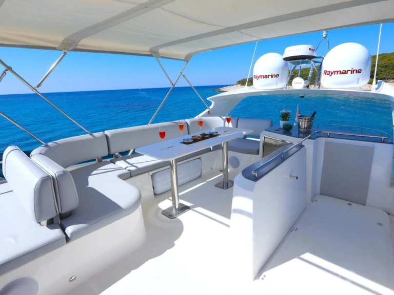 Location bateau Galeon Galeon 640 Fly à Split sur Samboat