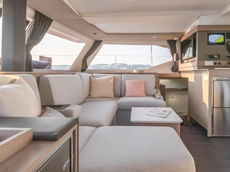 Fountaine Pajot Isla 40 a louer à Jolly Harbour
