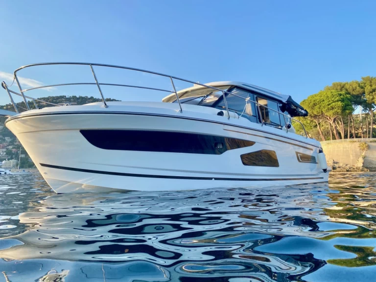 Location Bateau à moteur à Saint-Laurent-du-Var - Jeanneau Merry Fisher 1095