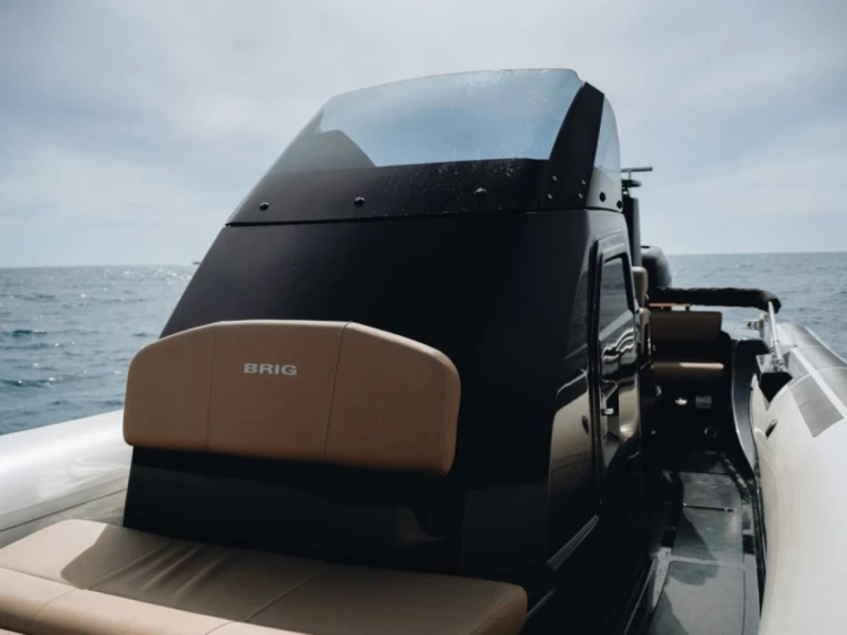 Location Semi-rigide à Marseille - Brig Eagle 8