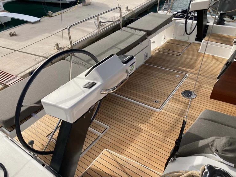 Louer Voilier avec ou sans skipper Dufour à Trogir