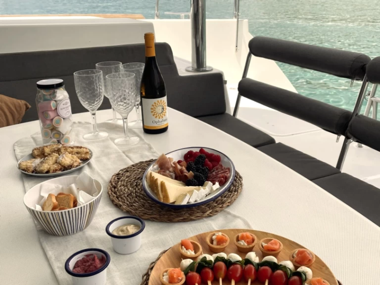 Location bateau Lagoon Lagoon 400 S2 à Es Jondal sur Samboat