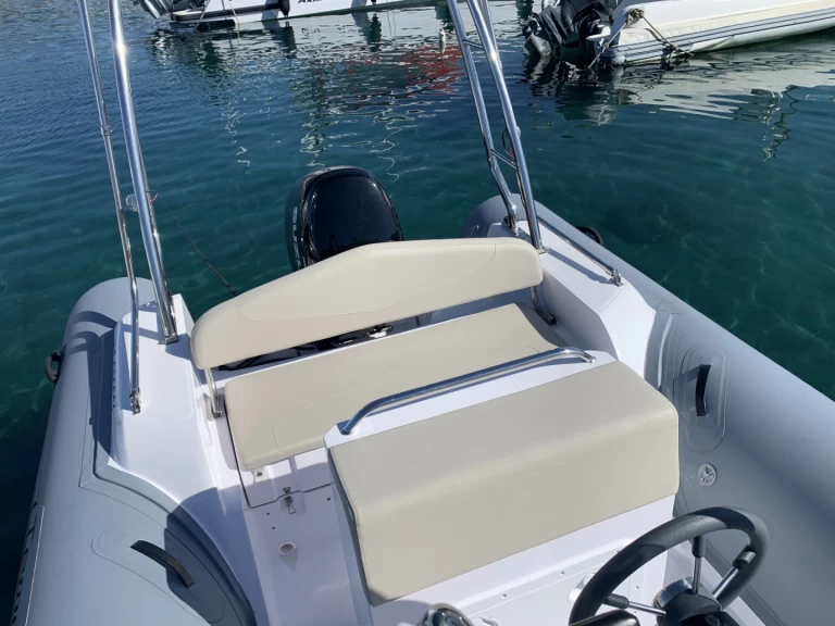 Location bateau Capelli Capelli 570 Luxe à Propriano sur Samboat