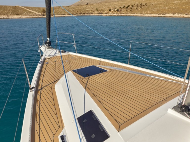 Louez un Elan Impression 45 à Pirovac