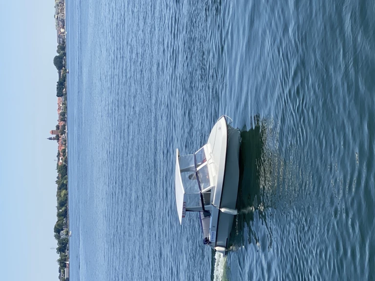 Location Péniche à Waren (Müritz) - Tagescharter Lotus