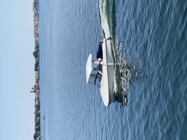 Louer Péniche avec ou sans skipper Tagescharter à Waren (Müritz)
