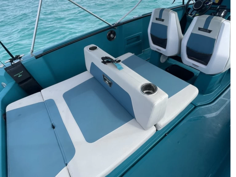 Location Bateau à moteur Axopar avec permis