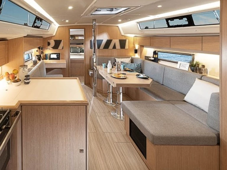 Location bateau Bavaria Bavaria C42 à Grossenbrode sur Samboat