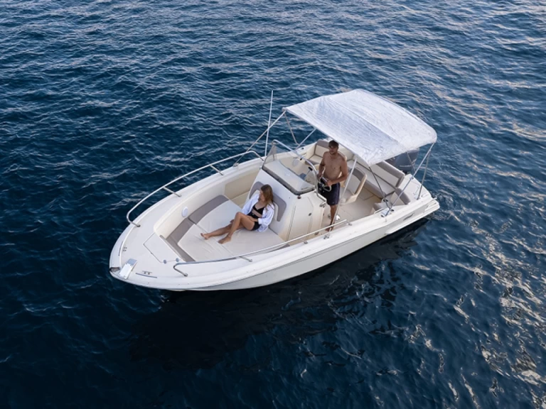 Location Bateau à moteur Scout avec permis