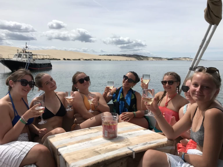 Location bateau Jeanneau Merry Fisher 795 à Lège-Cap-Ferret sur Samboat