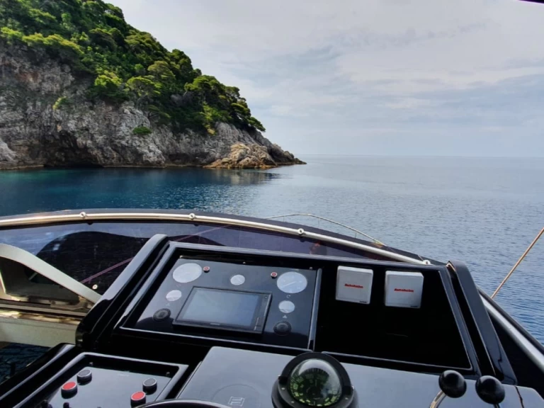 Ferretti 43 Fly a louer à Dubrovnik