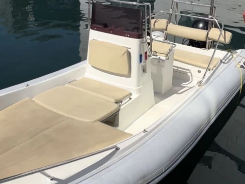 Louez un Katoy 650 open à Marseille