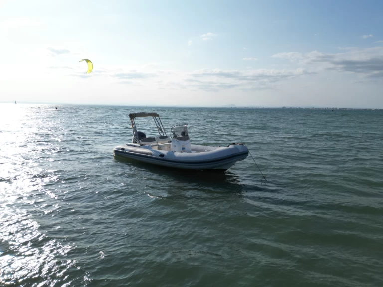 Location bateau La Grande-Motte pas cher FX SHO