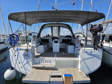 Ein Jeanneau Sun Odyssey 490 mieten in Biograd na Moru