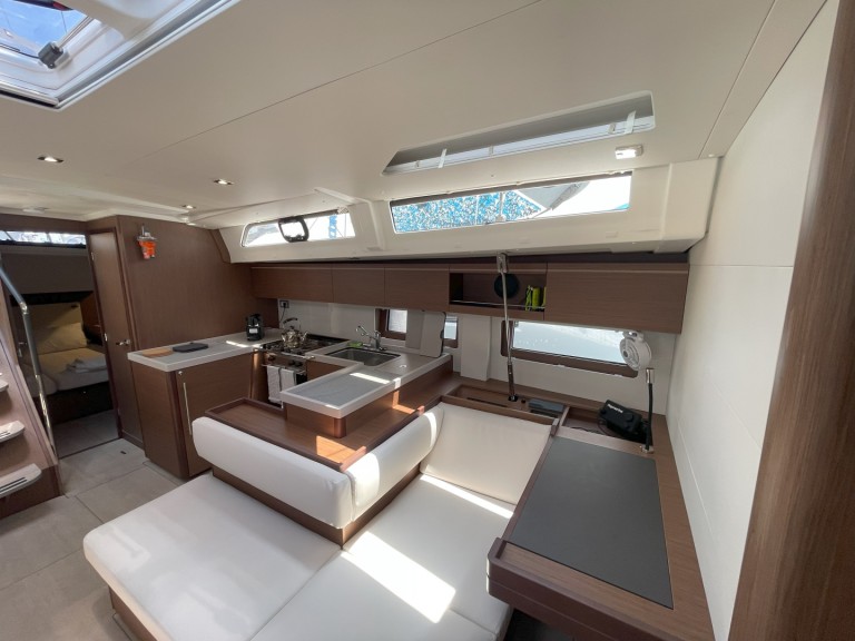 Location bateau Álimos pas cher Oceanis 51.1