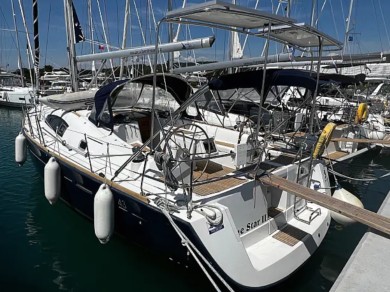 Bareboat Rental Sailboat Bénéteau with a boat licence