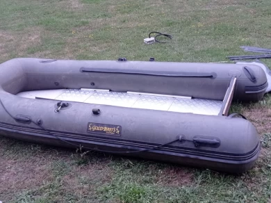 GoldBait 330 Pro Fisher charter bareboat or skippered in  Argenton-sur-Creuse