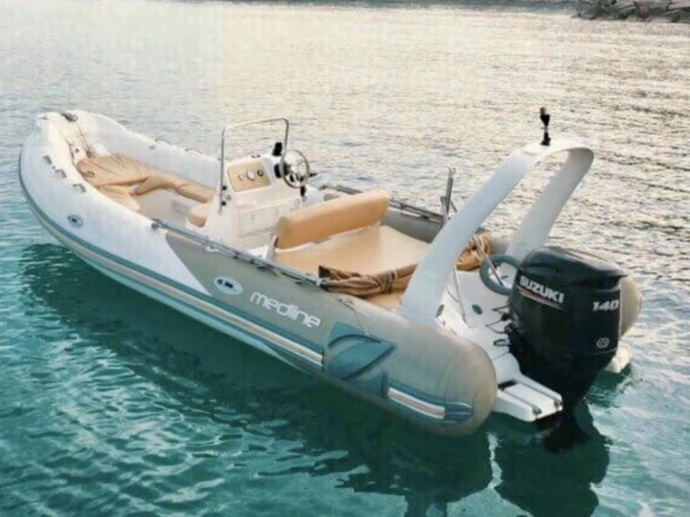 Location bateau Zodiac Medline à La Ciotat sur Samboat