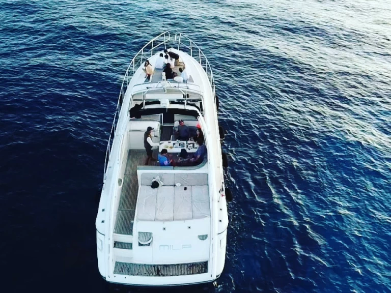 Location bateau Cannes pas cher Princess V52