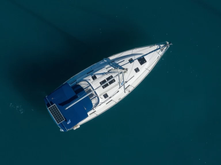 Louez un Bavaria Cruiser 36 à Lefkáda