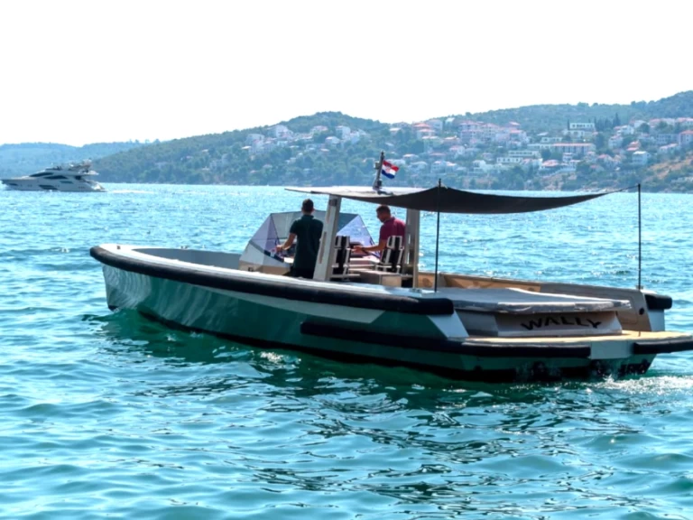Wally Tender 45 a louer à Split
