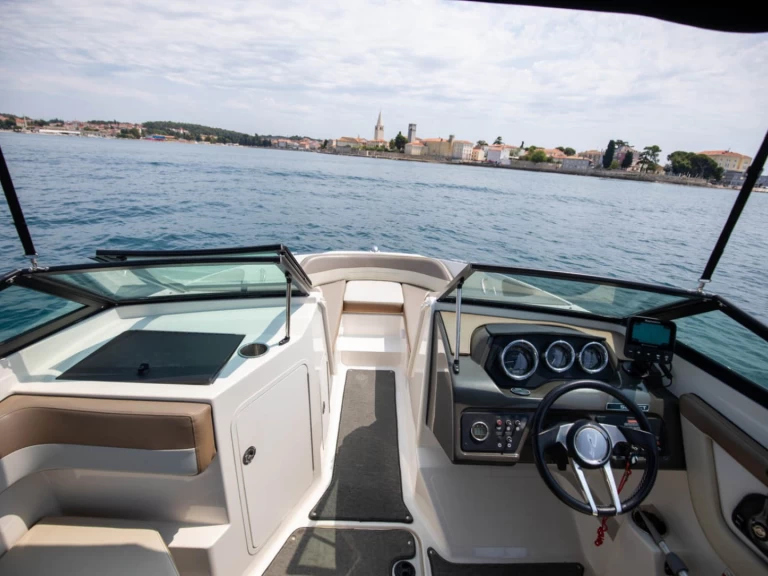 Location Bateau à moteur Sea Ray avec permis