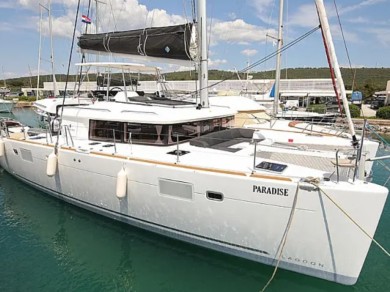 Verhuur Catamaran Lagoon met vaarbewijs