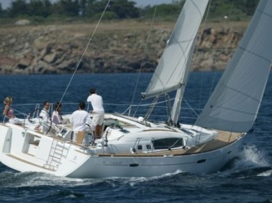 Hire Sailboat with or without skipper Bénéteau Marina Tankerkomerc