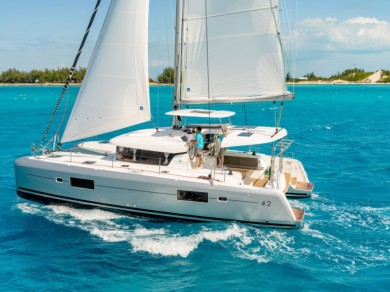 Yacht charter Bonifacio - Lagoon Lagoon 42 on SamBoat