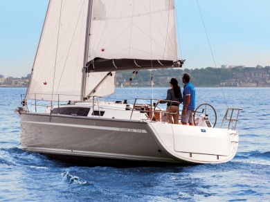 Boat rental Bavaria Cruiser 34 in Marina Veruda on Samboat