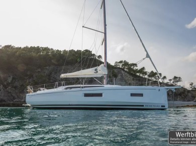 Charter a Bénéteau Oceanis 37.1 in Marina Veruda on Samboat