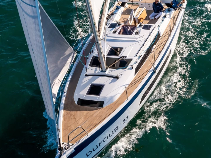 Louez un Dufour Dufour 37 à Blue Lagoon Marina