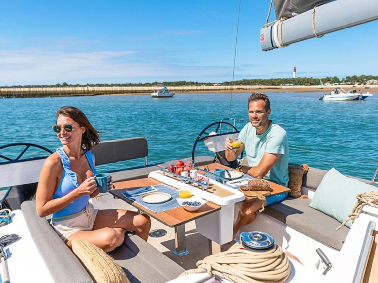 Location bateau Dufour Dufour 37 à Blue Lagoon Marina sur Samboat