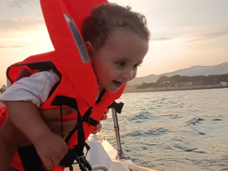 Four Winns Sundowner 285 a louer à Cannes