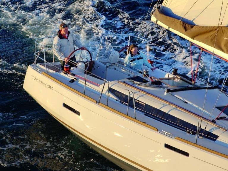 Jeanneau Sun Odyssey 389 a louer à Road Town