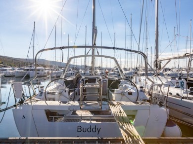 Huur een Bénéteau Oceanis 41.1 in Marina Punat