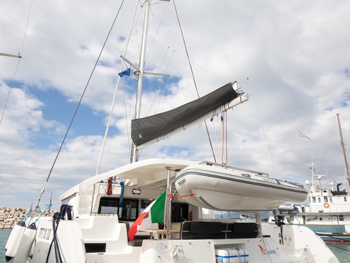 Location bateau Salerne pas cher Lagoon 46