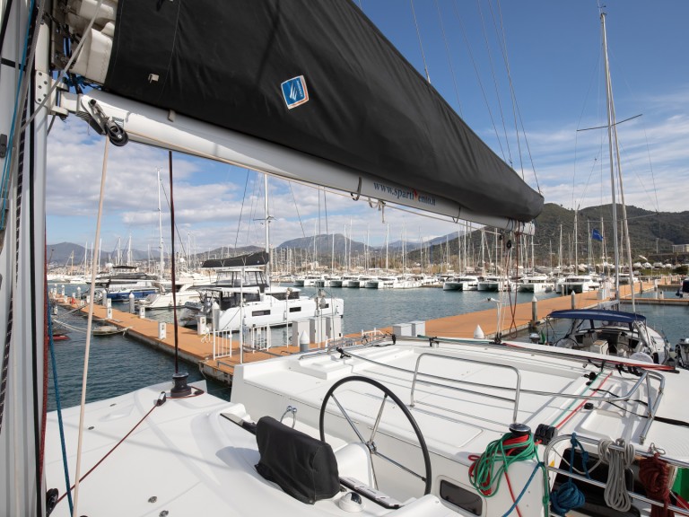 Location Catamaran à Marina d'Arechi - Lagoon Lagoon 46