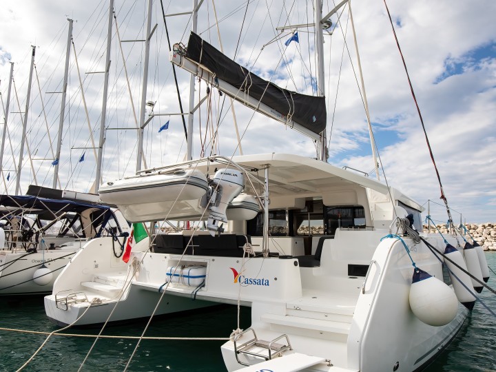 Louer Catamaran avec ou sans skipper Lagoon à Salerne