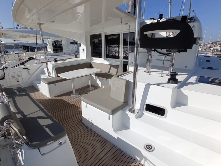 Lagoon Lagoon 40 a louer à Seget Donji