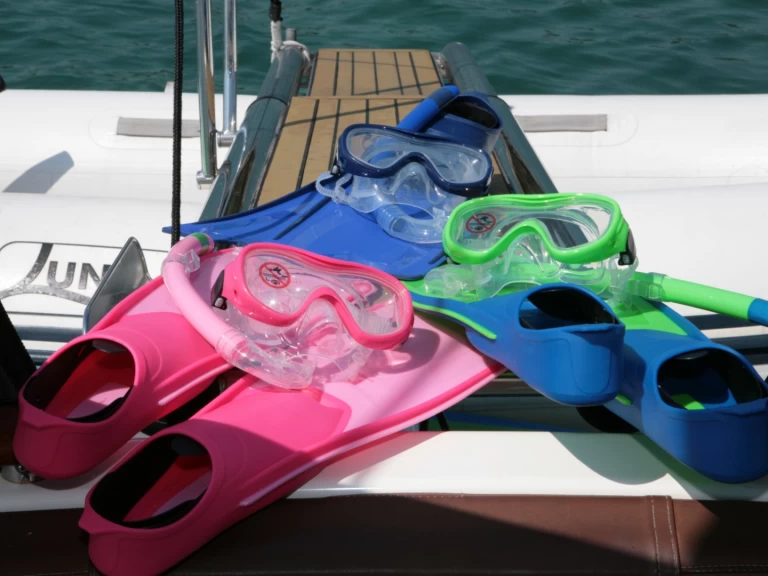 Location Bateau à moteur Jeanneau avec permis